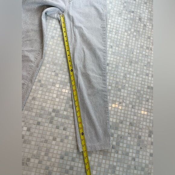 Not Your Daughter Jeans NYDJ Gray Animal Print Straight Jeans - Picture 9 of 10